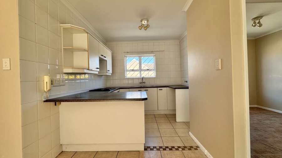 2 Bedroom Property for Sale in Somerset Ridge Western Cape